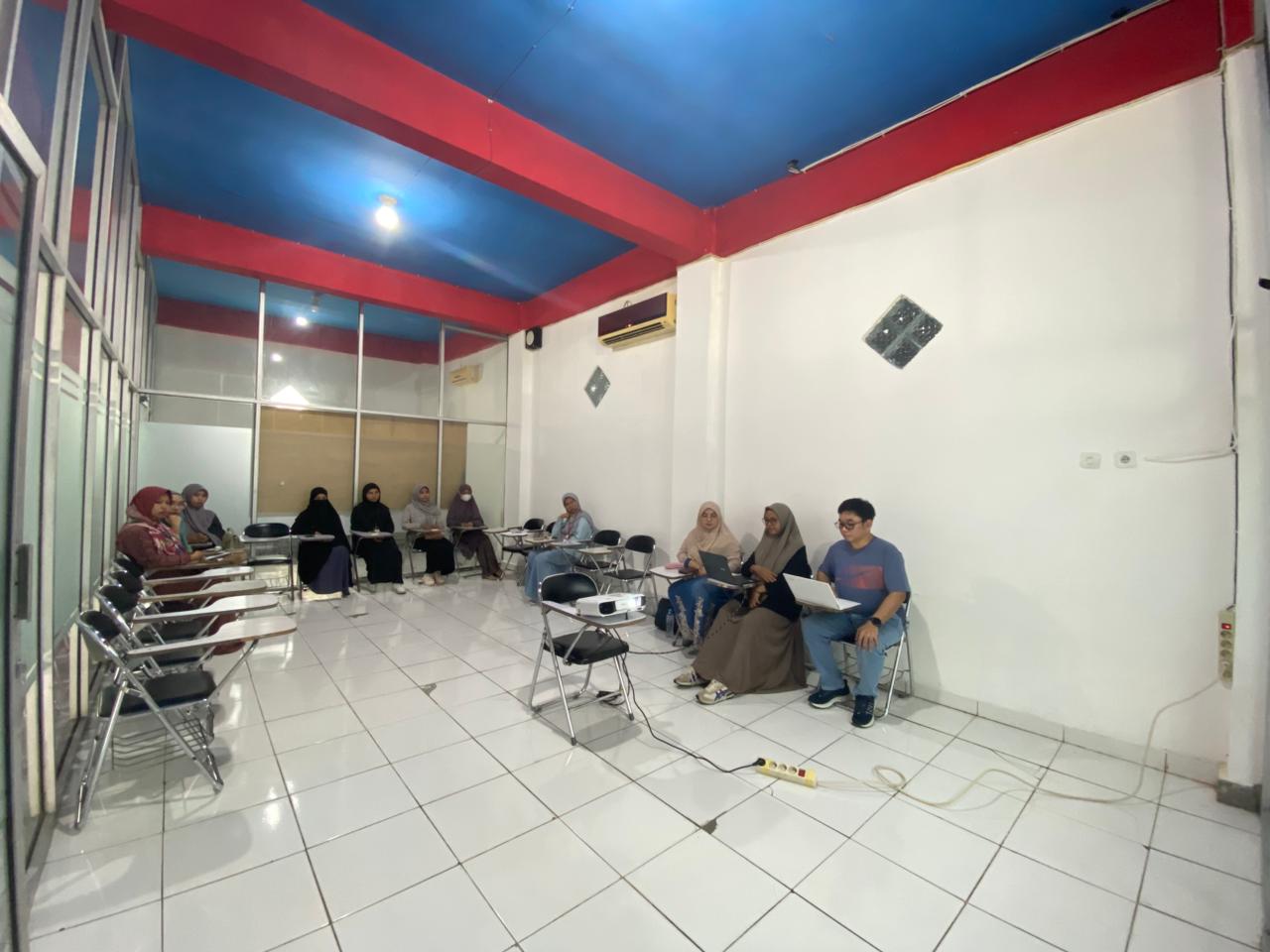 Rapat Rutin Bulanan TIEC-ID: Evaluasi Tentor dan Persiapan Kelas UTBK